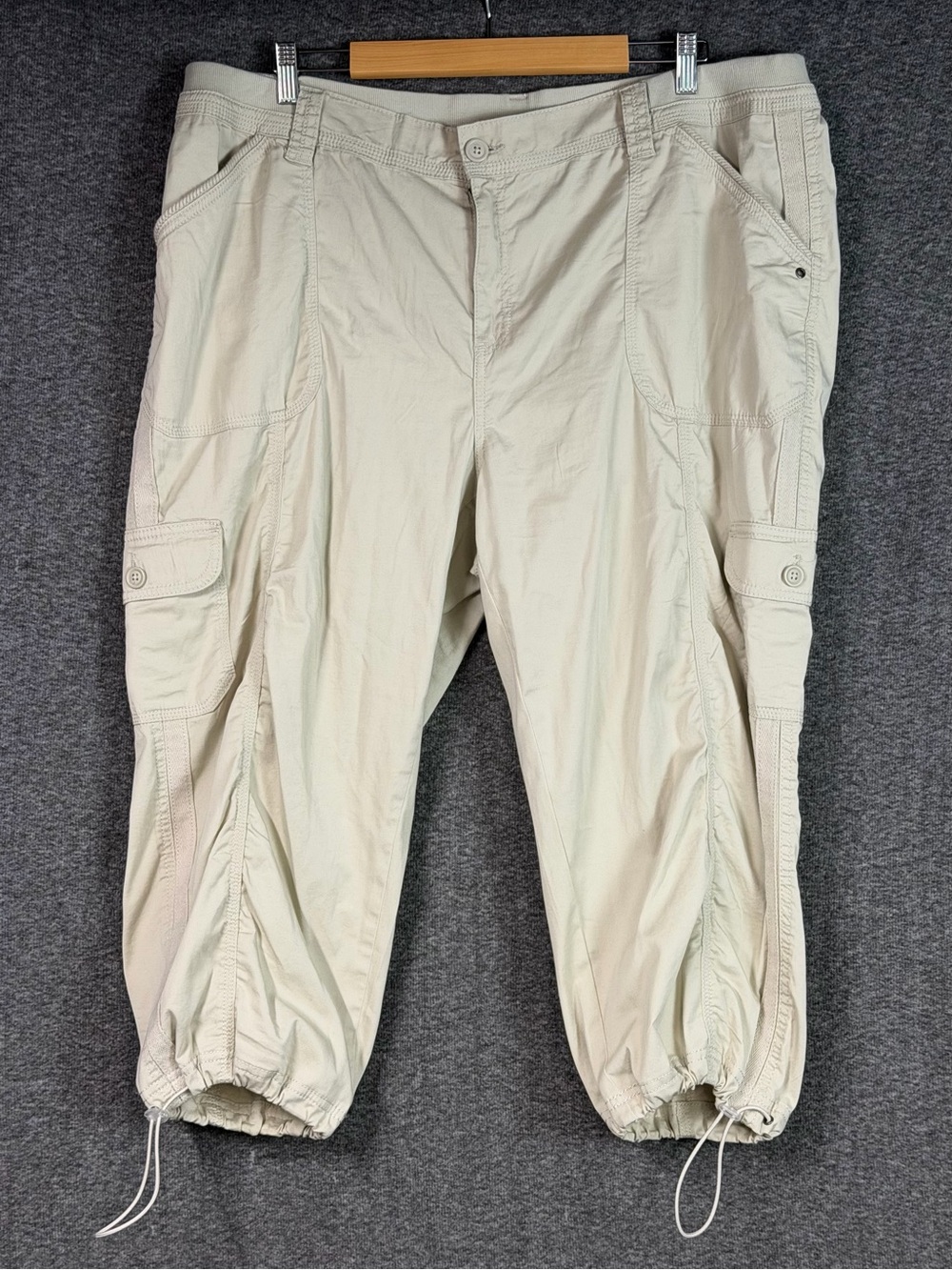 Style & Co Khaki Cargo Pants 20W Plus Size Cropped Drawstring Hem Utility NWOT
